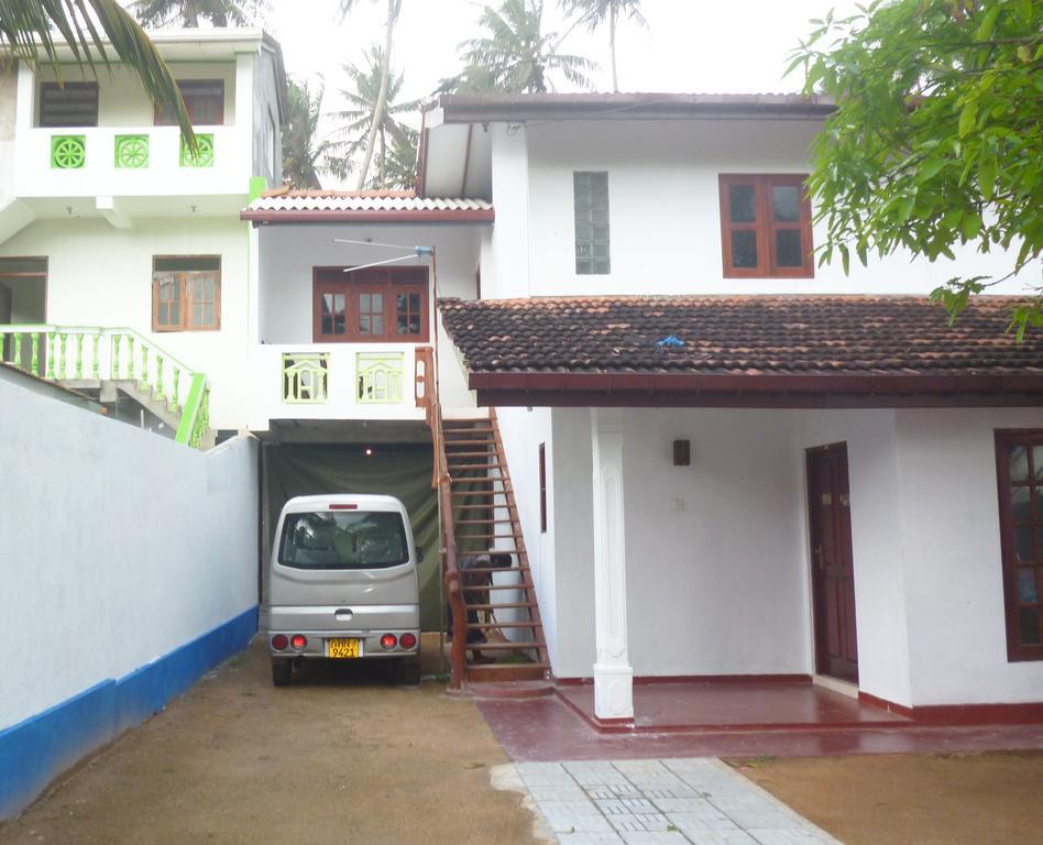 Seaview Paradise Inn Weligama Extérieur photo